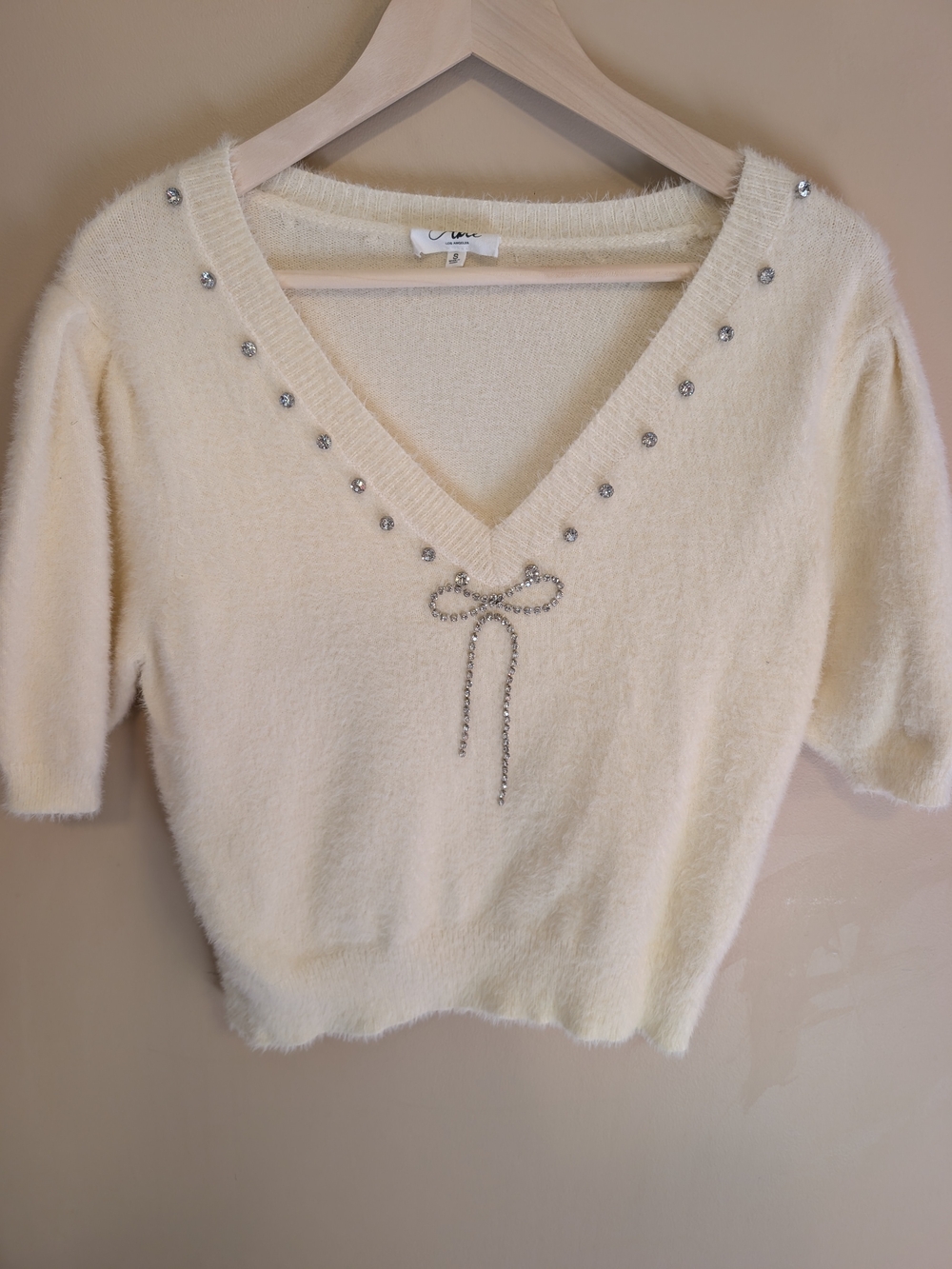 Cream V-Neck Embellished Short Sleeve Sweater - Unbranded